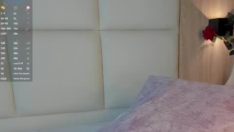 Snapshot of sara_castro24 chatting on December 23, 3:55 pm Sara online show from December 23, 3:55 pm