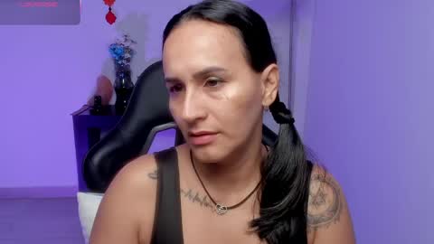 Snapshot of sara_charmy chatting on June 5, 11:05 am online show from June 5, 11:05 am