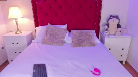  SARA online show from November 10, 11:31 am