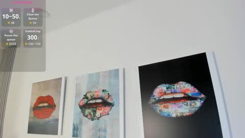 sara_connde online show from January 10, 11:45 am