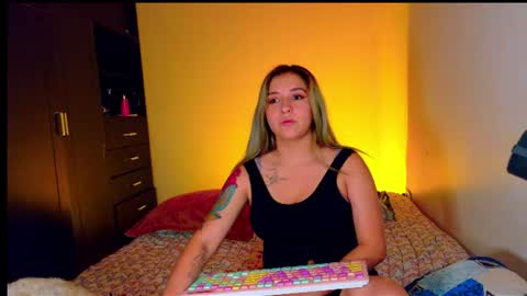 sara_jhon_ online show from July 16, 3:56 am