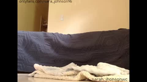 Snapshot of sara_johnson__ chatting on December 9, 5:41 pm sara_johnson__ online show from December 9, 5:41 pm