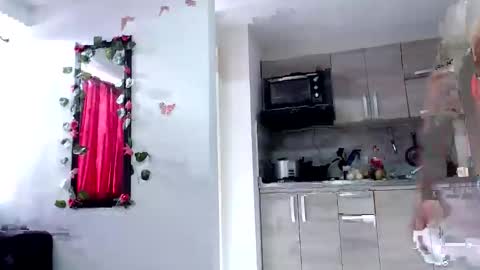 Sara love online show from February 2, 7:57 pm