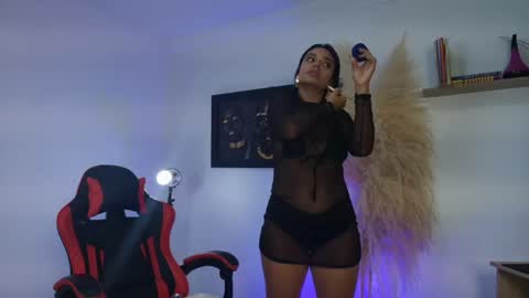 Sarax lux online show from April 16, 11:11 am