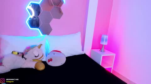 Sara  online show from February 9, 10:00 pm