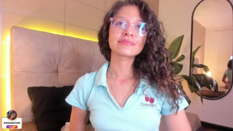 Sara  online show from April 4, 4:15 pm