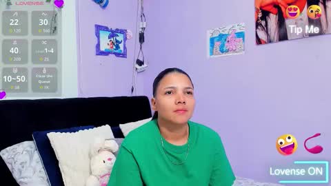 Snapshot of sara_mendez2_ chatting on November 17, 11:21 pm Sara Mendez online show from November 17, 11:21 pm