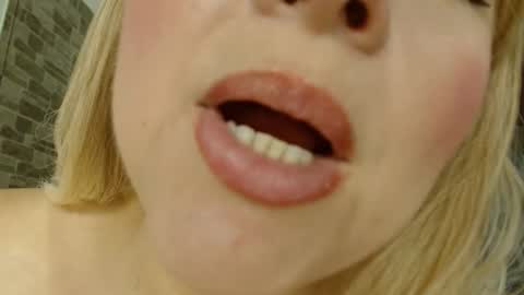 Snapshot of sara_naughtyw chatting on February 11, 12:59 am katiasupreme online show from February 11, 12:59 am