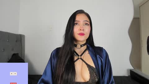 Sara online show from December 17, 7:15 pm