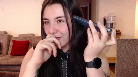 Snapshot of sara_sunrise_ chatting on October 16, 7:15 pm Sara online show from October 16, 7:15 pm