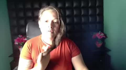 Snapshot of sara_thonson_ chatting on December 3, 2:47 am sara_thonson_ online show from December 3, 2:47 am