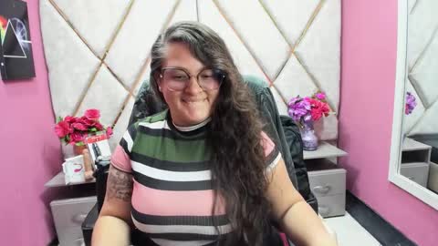 sara_thonson_ online show from January 13, 2:44 pm