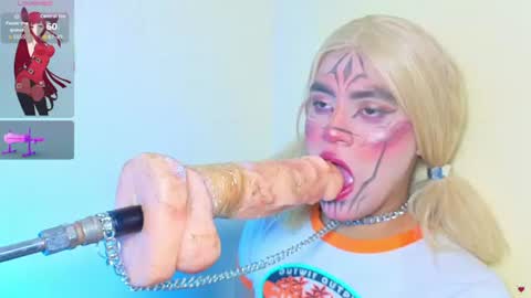 sara_whoredirty online show from June 17, 9:23 am