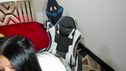 Snapshot of sara_winehouse1 chatting on July 24, 12:03 pm 1 online show from July 24, 12:03 pm