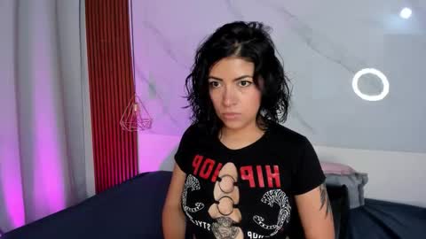 sara_zc online show from September 9, 11:43 am