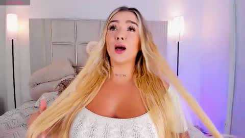 Sara Miller  online show from October 16, 8:54 pm