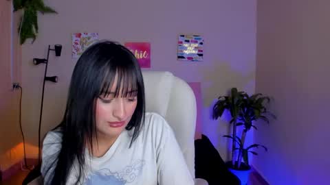 Sarah Ramirez online show from February 13, 8:34 pm