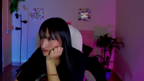 Sarah Ramirez online show from March 8, 3:02 pm