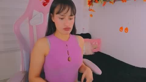 Sarah Ramirez online show from October 17, 3:20 am