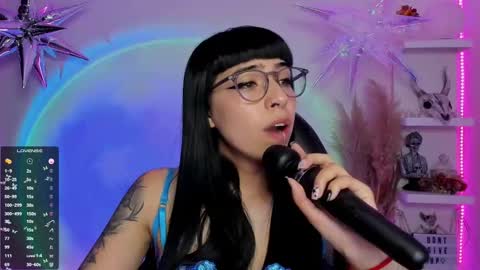 Snapshot of saraadesire chatting on March 4, 10:49 pm Sara online show from March 4, 10:49 pm