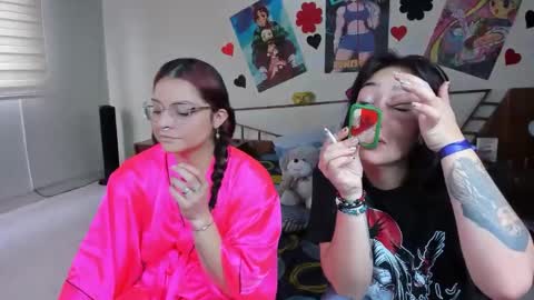 Alahia and Marilyn online show from February 12, 1:59 pm