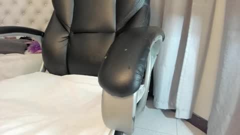 Snapshot of saraby_blandon chatting on January 30, 10:29 am online show from January 30, 10:29 am