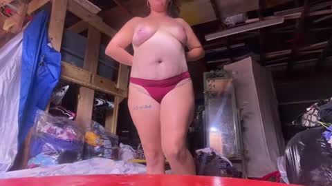 Snapshot of saracan7 chatting on August 9, 9:36 am Sarrah Sweet online show from August 9, 9:36 am