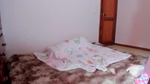 Sara online show from November 22, 3:22 pm