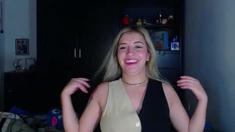 saradiazxxx online show from March 9, 8:40 am