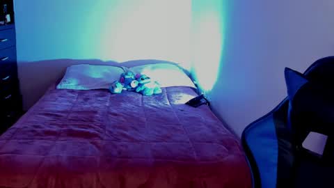 saradiazxxx online show from April 26, 2:37 pm