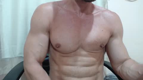 saradorj92 online show from October 23, 7:34 pm