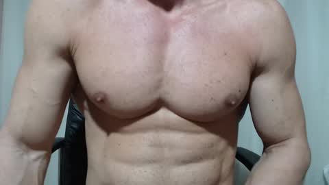 saradorj92 online show from April 15, 5:14 am