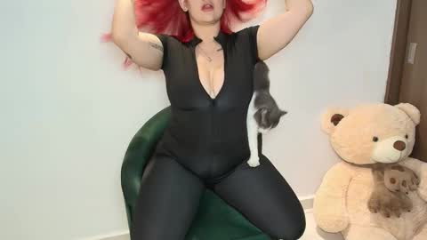 Sara online show from November 9, 4:55 am