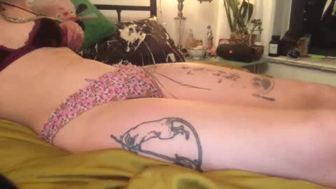 Sarah online show from September 28, 11:43 pm