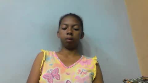 sarah146341 online show from April 9, 2:33 am