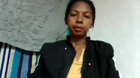 sarah146341 online show from August 6, 5:15 pm