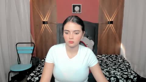 sarah online show from February 12, 9:22 pm