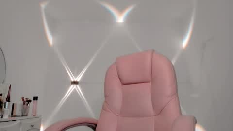 sarah online show from December 17, 6:36 pm