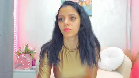 Sara online show from April 10, 10:53 am