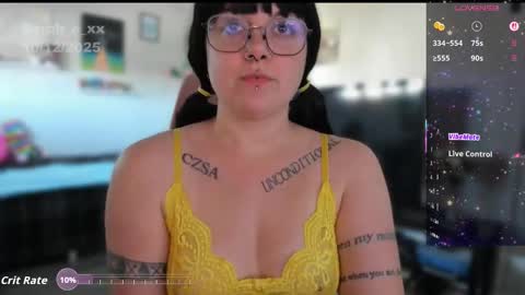 Sarah online show from October 12, 4:39 pm