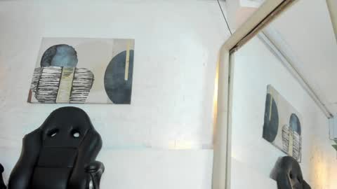 sarah_gothicgirl online show from March 30, 8:10 pm