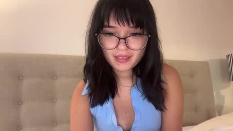 Snapshot of sarah_heart_aus chatting on February 27, 4:41 am Sarah Heart Aus online show from February 27, 4:41 am