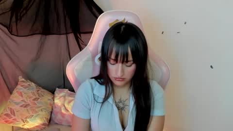 Sarah Ramirez online show from January 15, 7:05 am