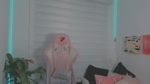 Sarah Ramirez online show from September 18, 3:08 am