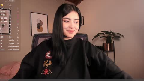   online show from December 6, 11:47 pm