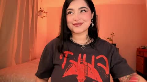   online show from April 23, 6:25 am