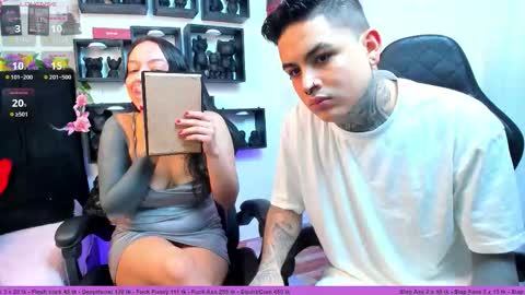 Snapshot of sarahandzack chatting on October 12, 4:50 pm Sarah Zack online show from October 12, 4:50 pm