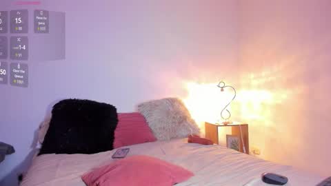 Sarah and Erik online show from September 17, 1:18 am