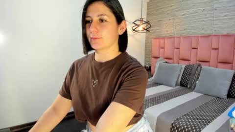 Sarah Deyvis online show from February 25, 5:36 pm