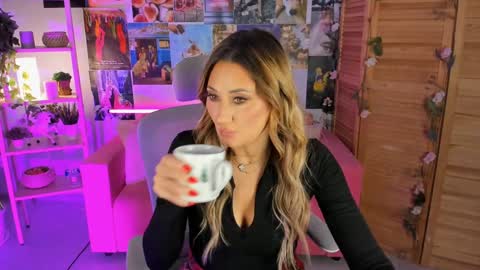 Divine Sarah NONUDE model online show from December 21, 2:26 pm